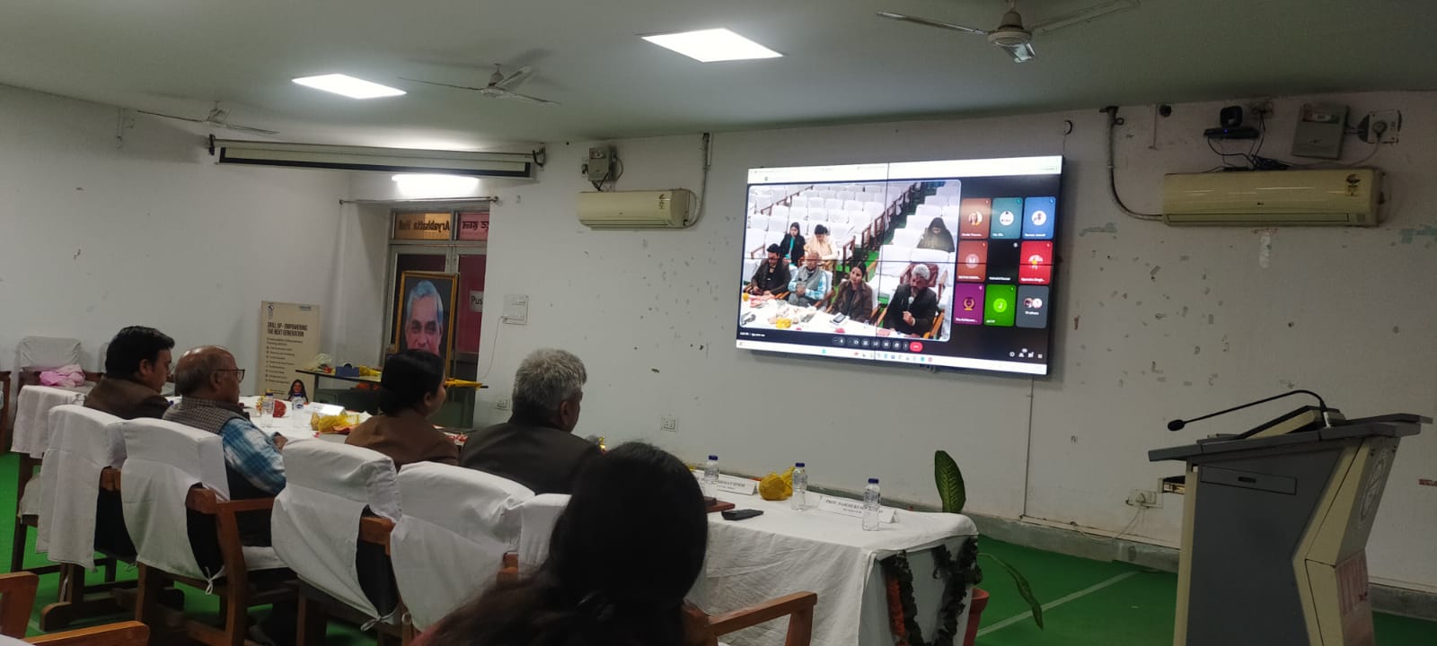 6438a89b-e989-4472-879f-75f91aa78ea3