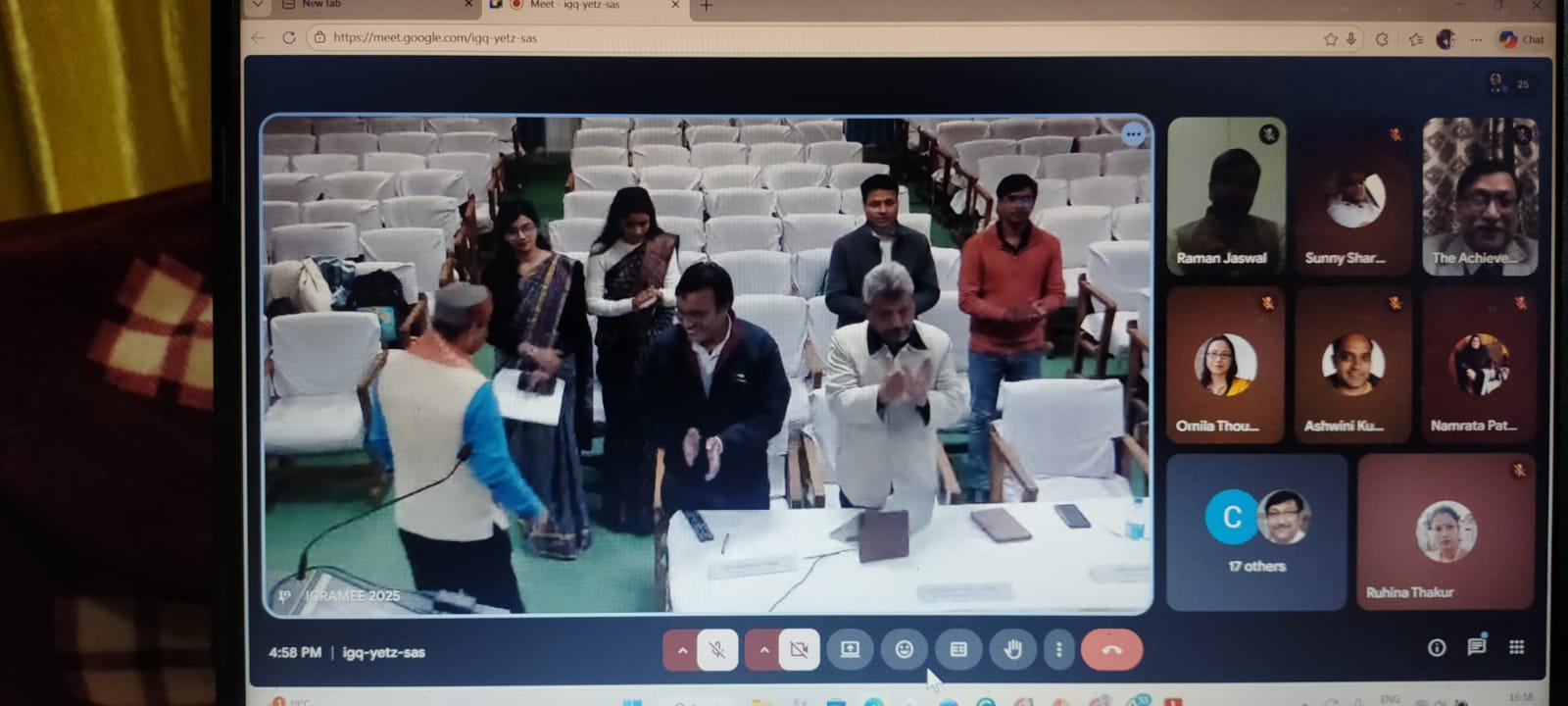 f6c90200-4675-447f-92d2-2264f9c4122c